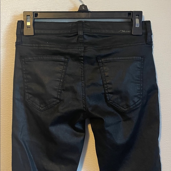 Current/Elliott The Slim Boot Black Coated Jeans Size 26 - Picture 7 of 12